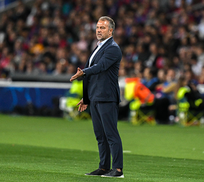 巴萨中场德容伤缺一个半月，球队战术调整受关注